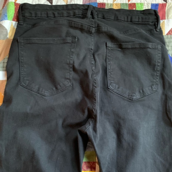 Good American Jeans - Picture 6 of 8